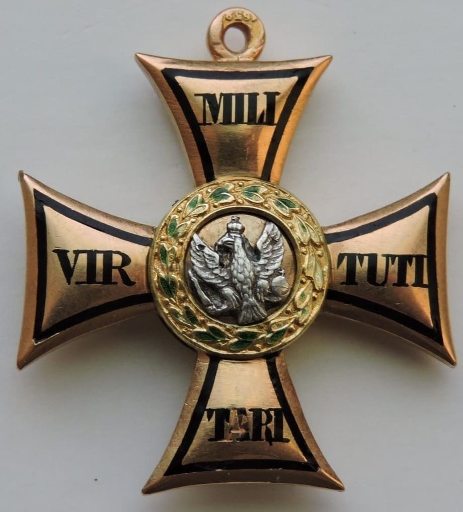 4th class Order  of Virtuti Militari made by Immanuel Pannasch.jpeg