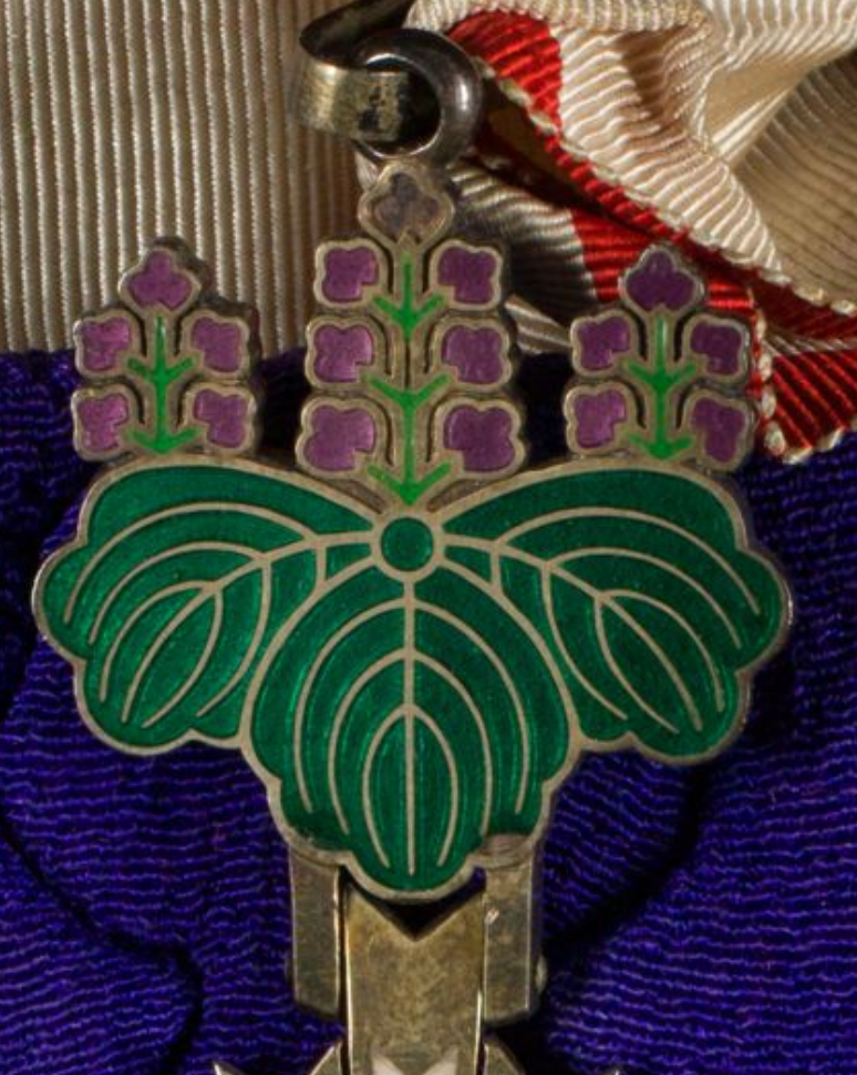4th class Rising Sun order awarded to Isaac Albert Mosse in 1890.png