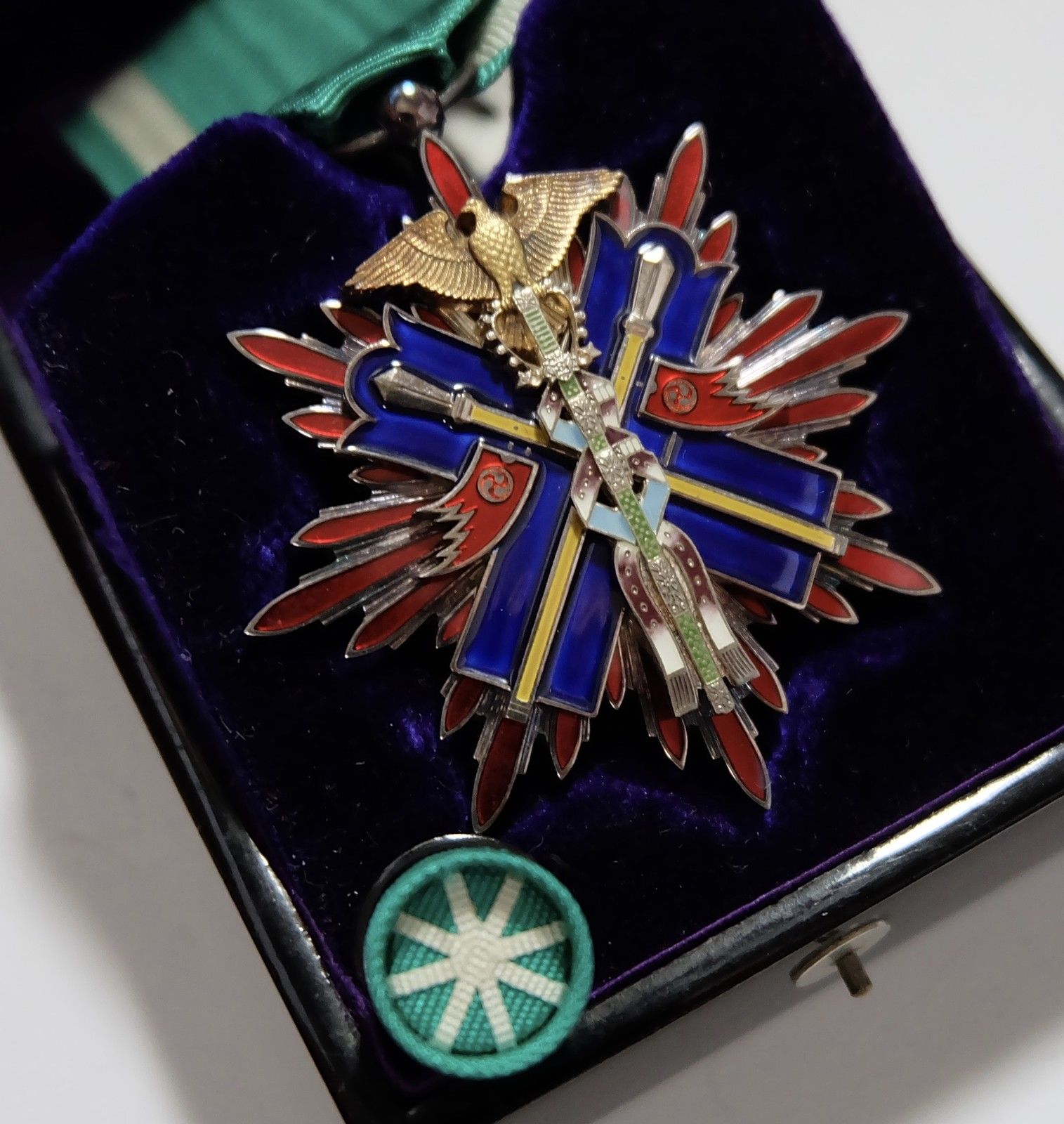 5th Class  Golden Kite Order issued in 1941.jpg