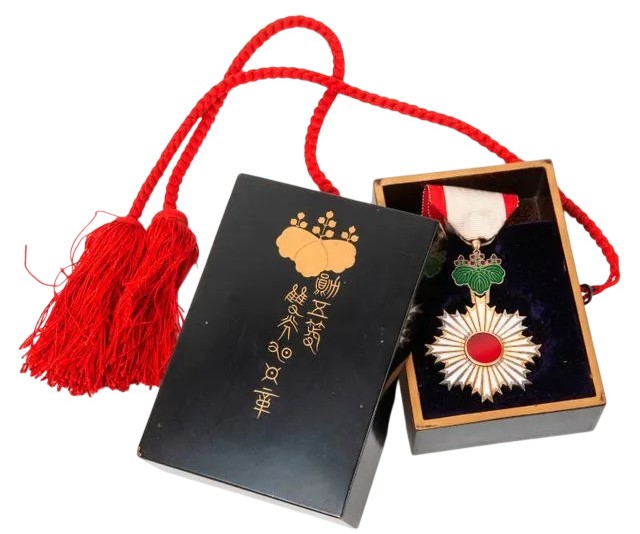 5th class Rising Sun order.jpg