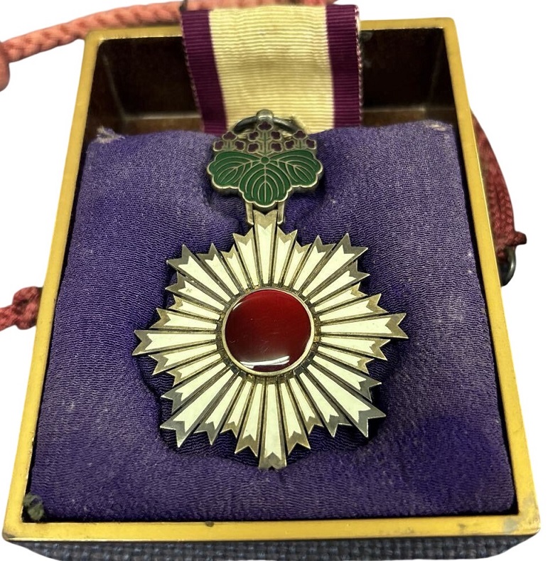5th class Rising Sun order.jpg