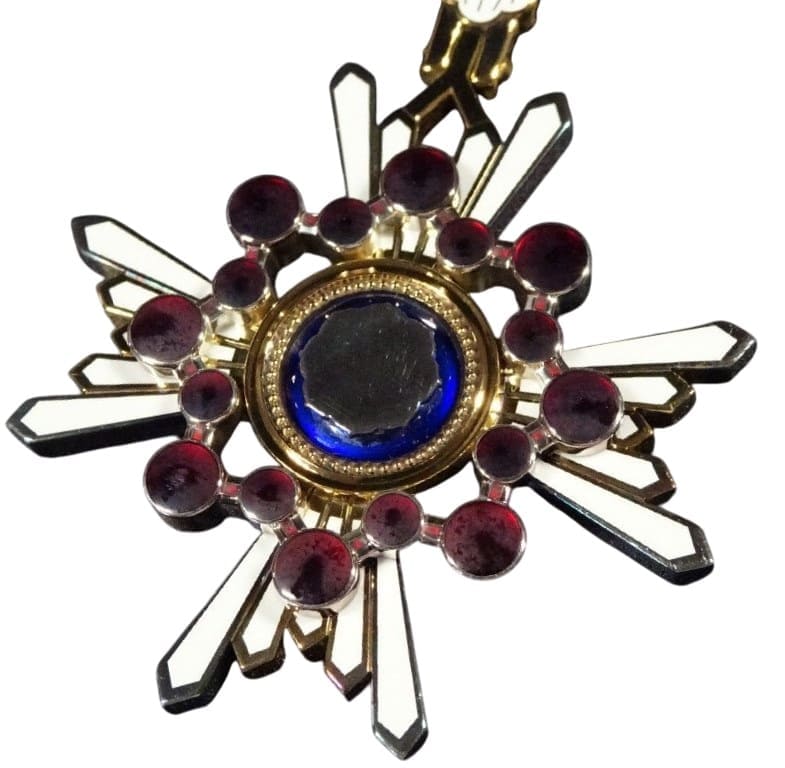 5th class Sacred Treasure order  awarded in 2005.jpg