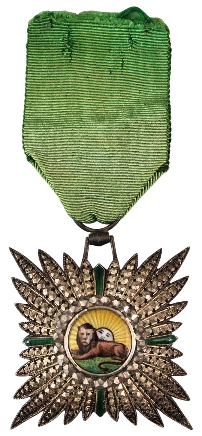 5th class square-shaped order of the Lion and Sun made by Arthus Bertrand.jpg