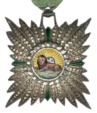 5th class square-shaped order of the Lion and Sun made by Arthus Bertrand.jpg