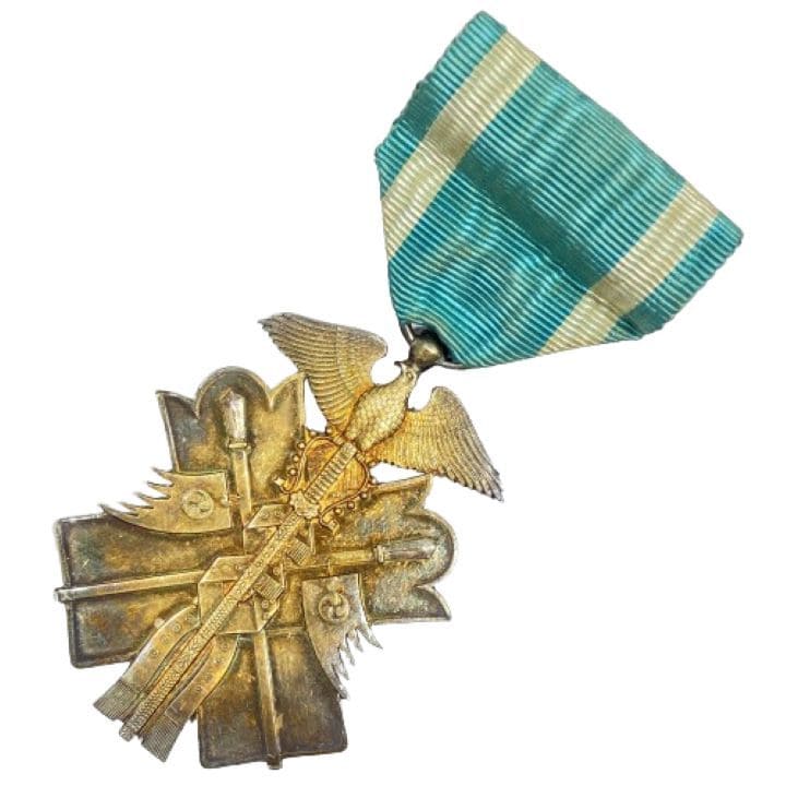 6th class Golden Kite order awarded in 1906.jpg 6th class Golden Kite order awarded in 1906.jpg