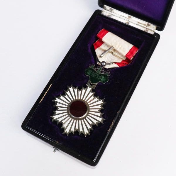 6th class Order of the Rising Sun awarded in 1934.jpg
