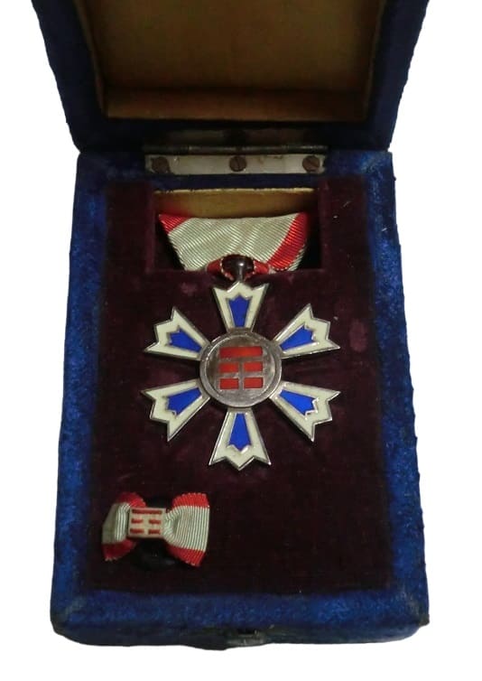 7th class Order of the Eight  Trigrams.jpg