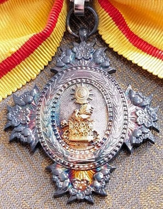 7th Class Order of the  Precious Crown.jpg