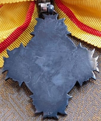 7th Class Order of the Precious Crown.jpg