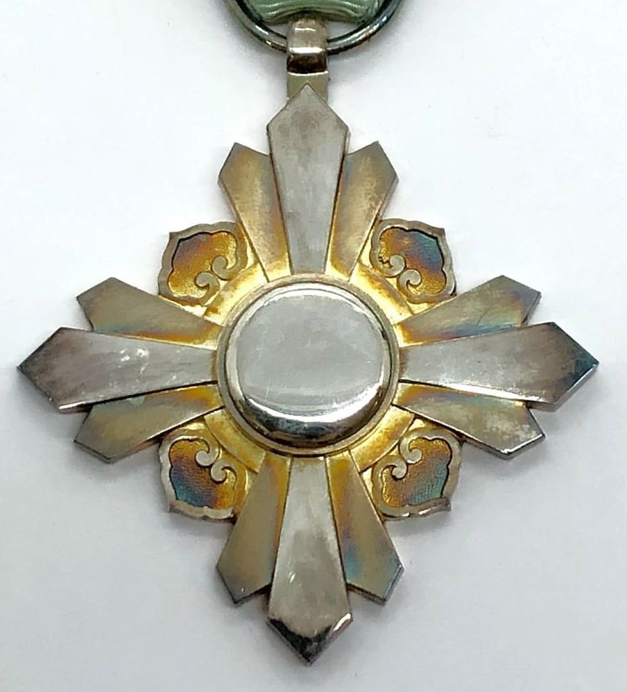 8th  class Auspicious Clouds order.jpg