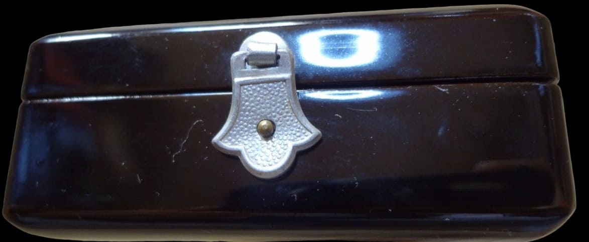 勲八位景雲章   8th Class Order of the Auspicious  Clouds.jpg