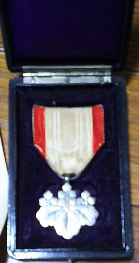 8th class Rising  Sun order.jpg