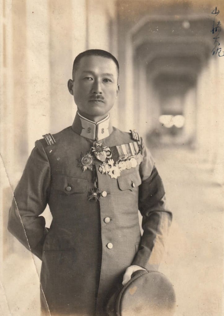 8th Hikō Rentai Colonel.jpeg
