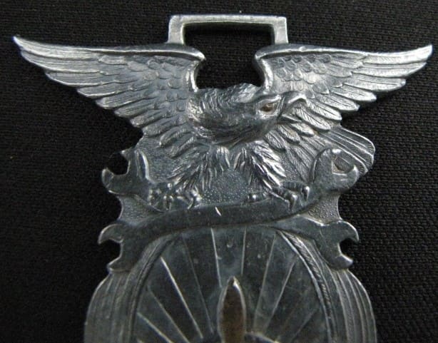 9th Class of Engine Mechanics 1938 Graduation  Commemorative Badge.jpg