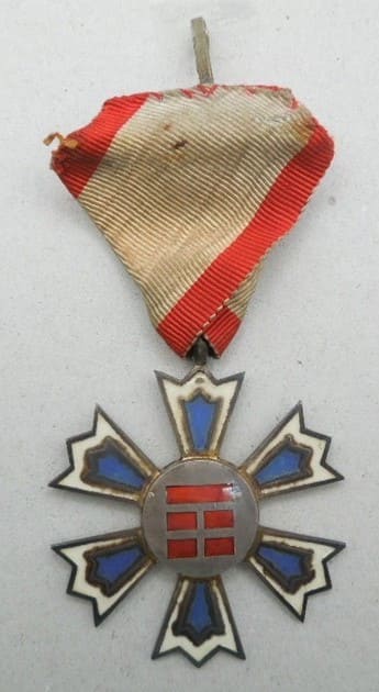 大韓帝国_勲七等八掛章_.jpg 大韓帝国_勲七等八掛章_.jpg