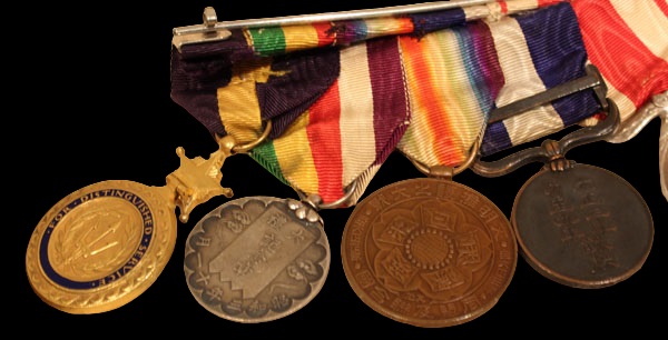 Admiral Medal Bar with  Navy Distinguished Service Medal.jpg