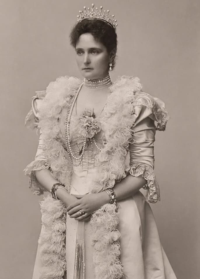 Alexandra Feodorovna.jpg Alexandra Feodorovna.jpg
