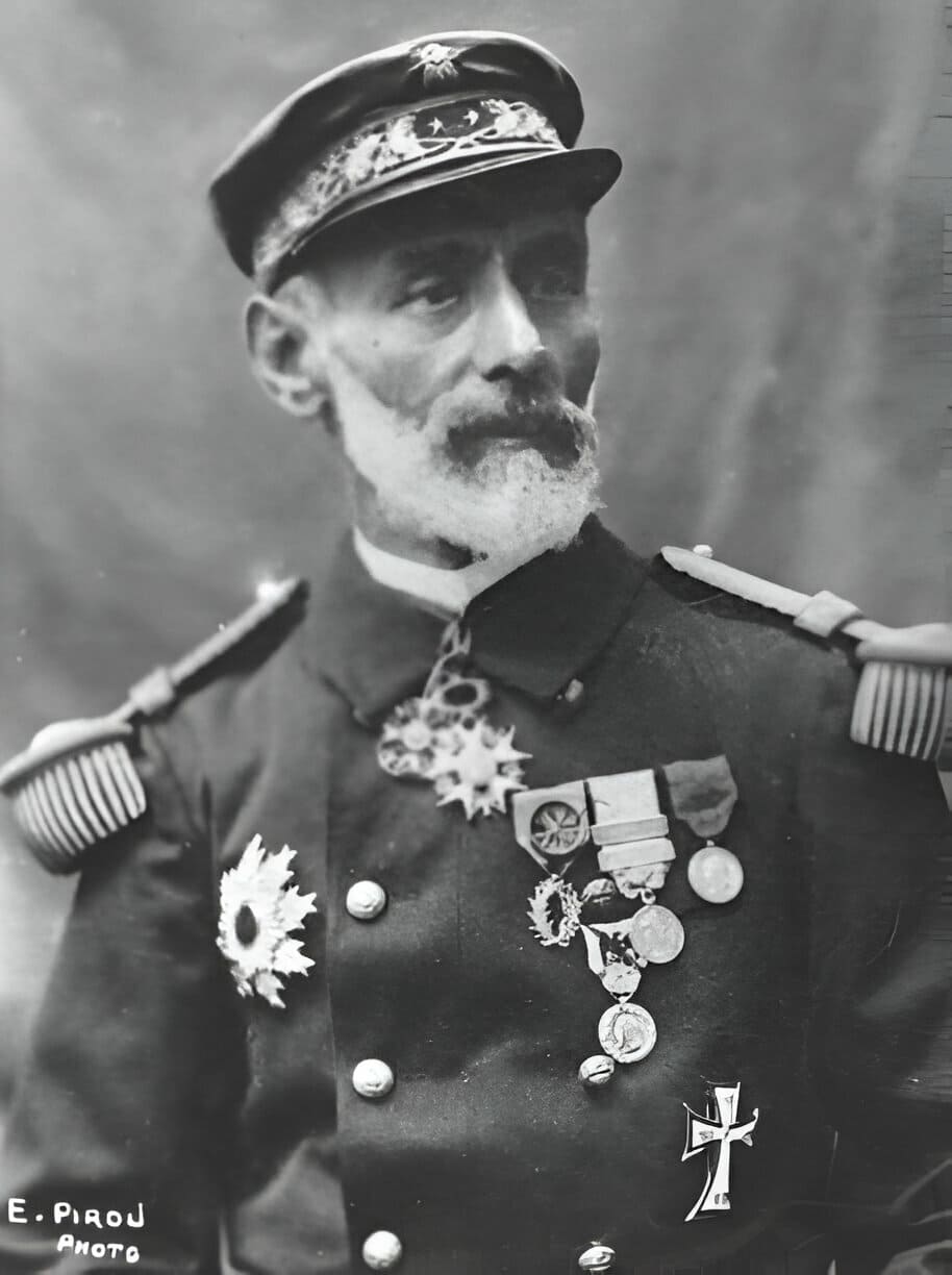 Amiral_Charles-Louis-Theobald Courrejolles.jpg