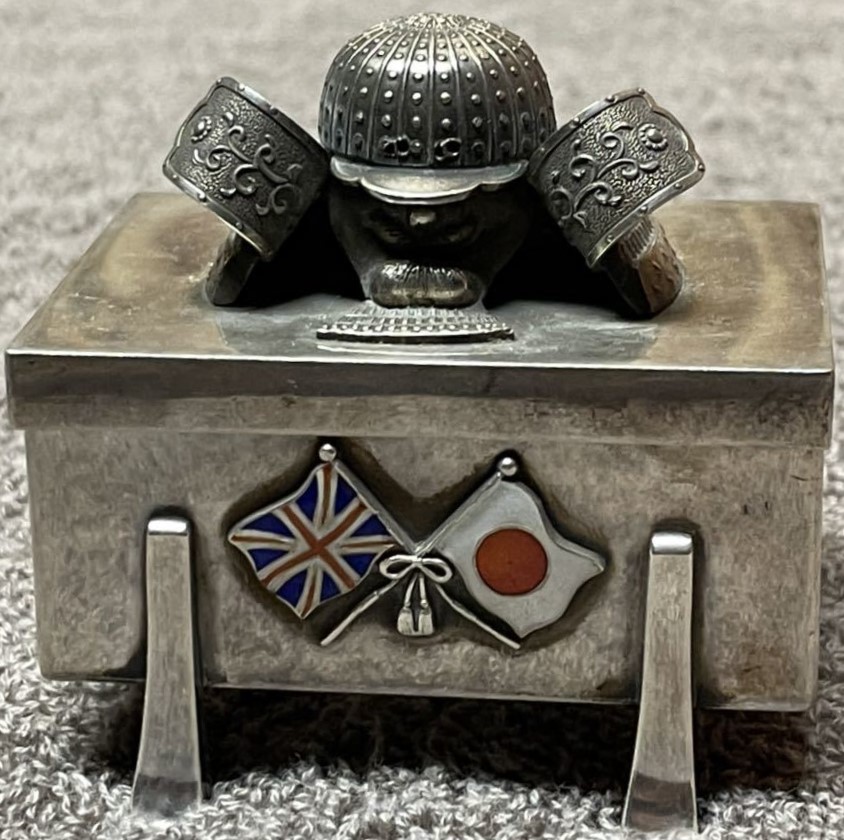 Anglo-Japanese Alliance Commemorative Silver Box.jpg