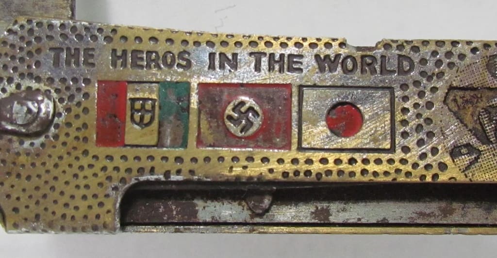 Anti-Comintern Pact Commemorative Pocket Knife Heros in the World.jpg