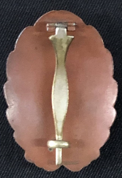 Army Pilot Badge manufacture d by Toho workshop.jpg