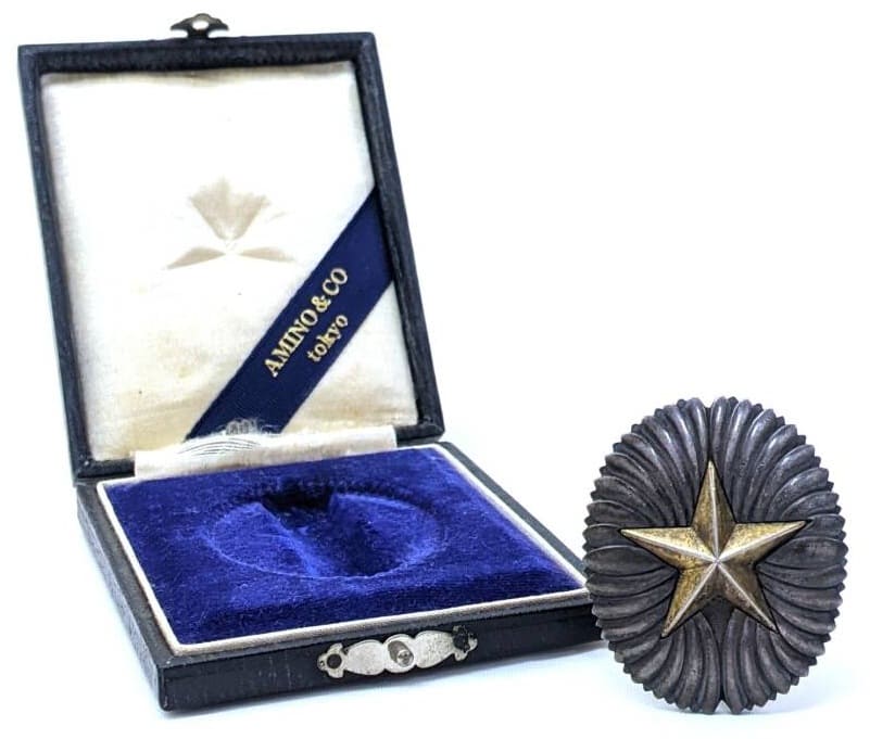 Army War College Graduation Badge  made by Amino&Co, Tokyo.jpg