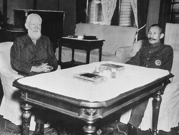 Author George Bernard Shaw Visiting General Sadao Araki.jpg