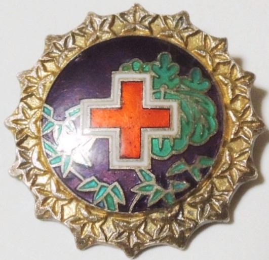 Badge of Japanese Red Cross Society.jpg