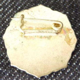 　国民精神総動員運動 バッジ.jpg