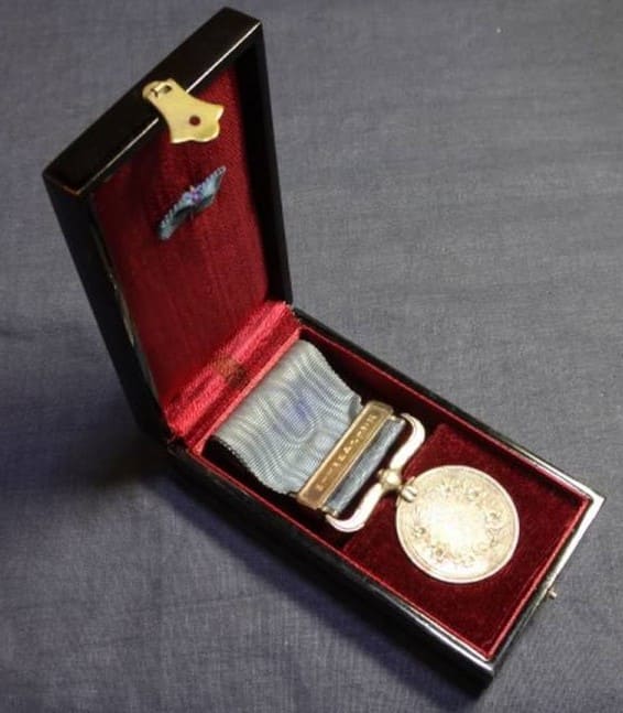 Blue  Ribbon  Medal of Honor awarded  in 1944.jpg