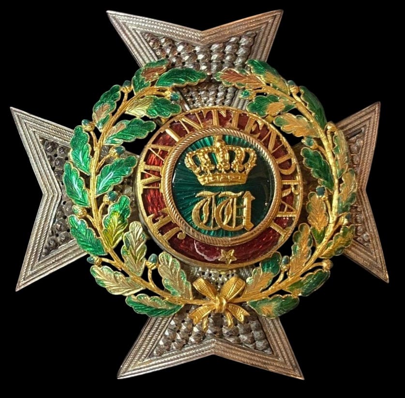 Breast star  Luxembourgian order of the Oak Crown.jpg