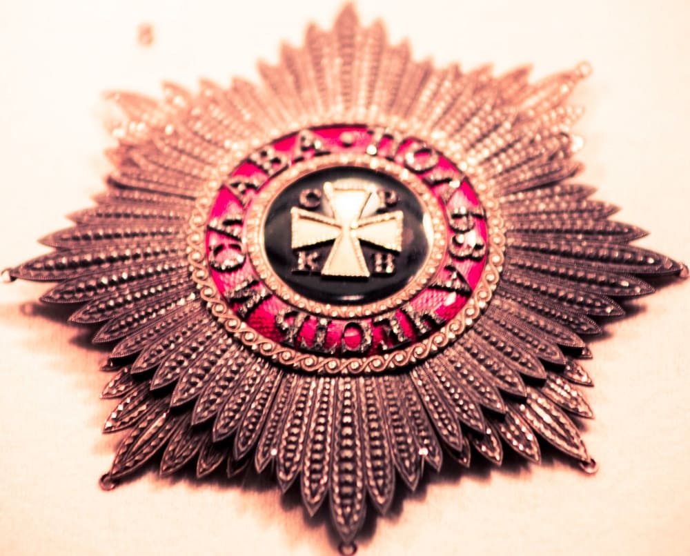 Breast star of Order of St. Vladimir made by Rundell, Bridge & Rundell.jpg