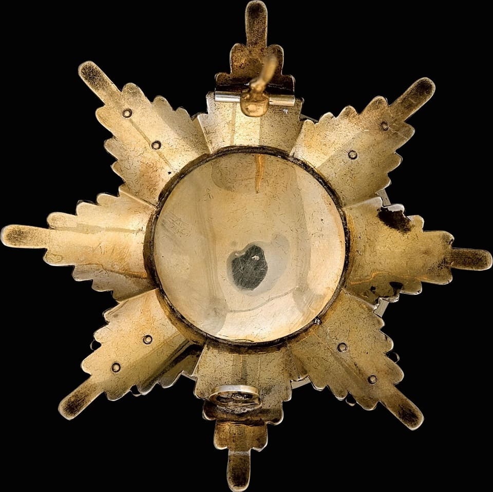 Breast Star  of Saint Anna Order with swords Made by Unidentified Russian Workshop.jpg