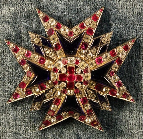 Breast star of  the Order of St. George.jpg