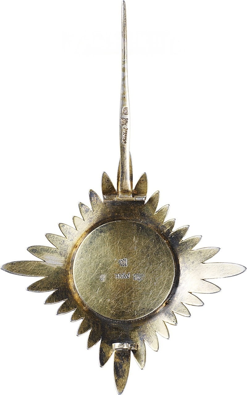 Breast star of the Order of St.George made  by Keibel  workshop.jpeg