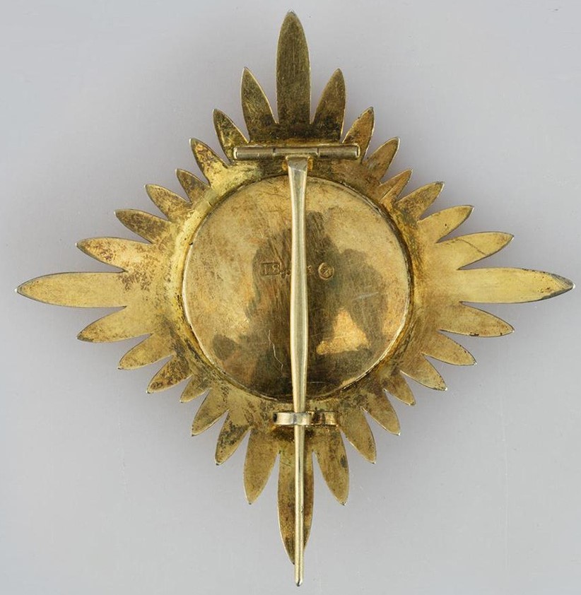 Breast star  of the Order of  St.George made by Keibel workshop.jpg