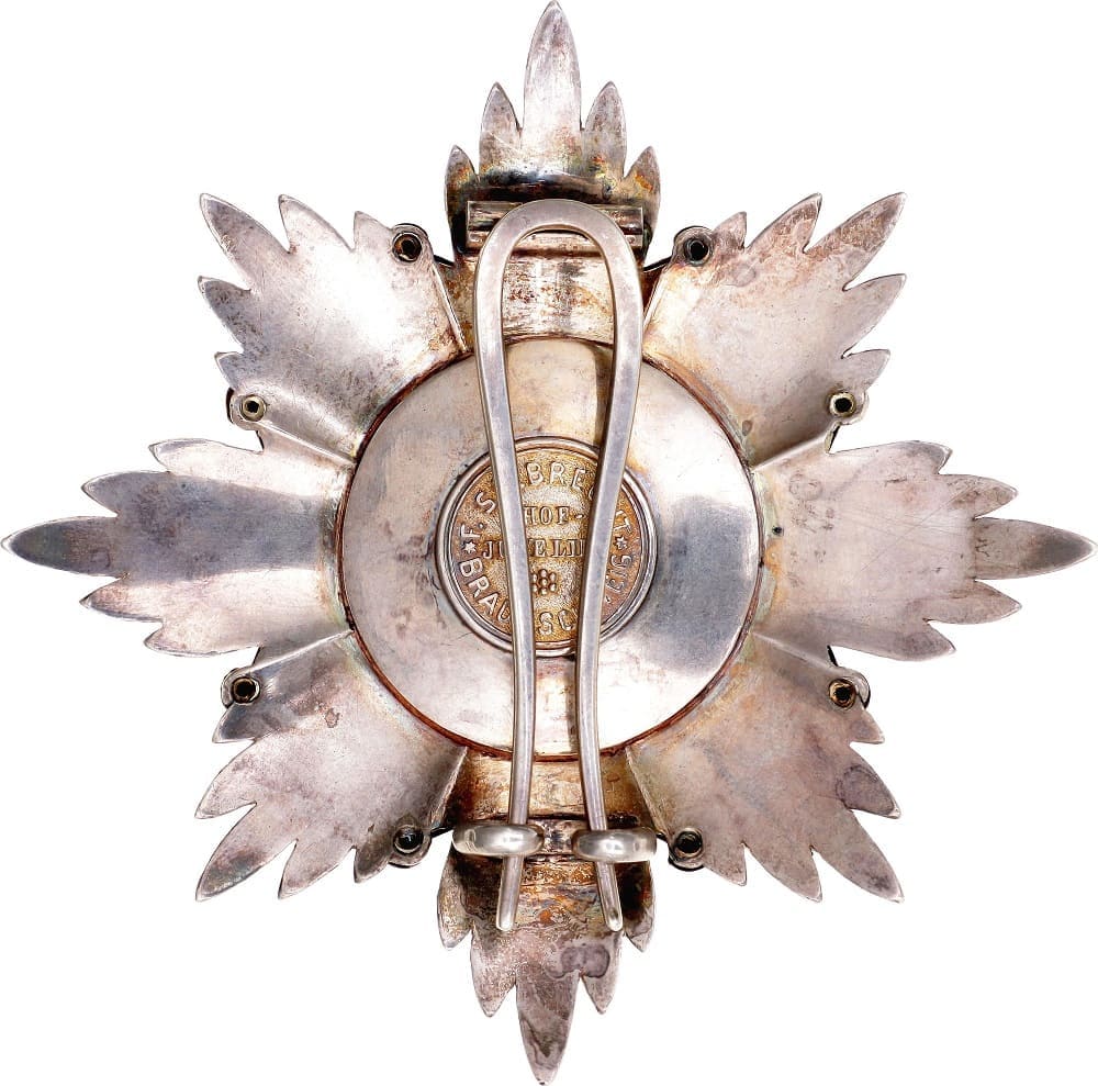 Brunswick Order of  Henry the Lion Grand Cross  Breast Star by F.Siebrecht.jpg