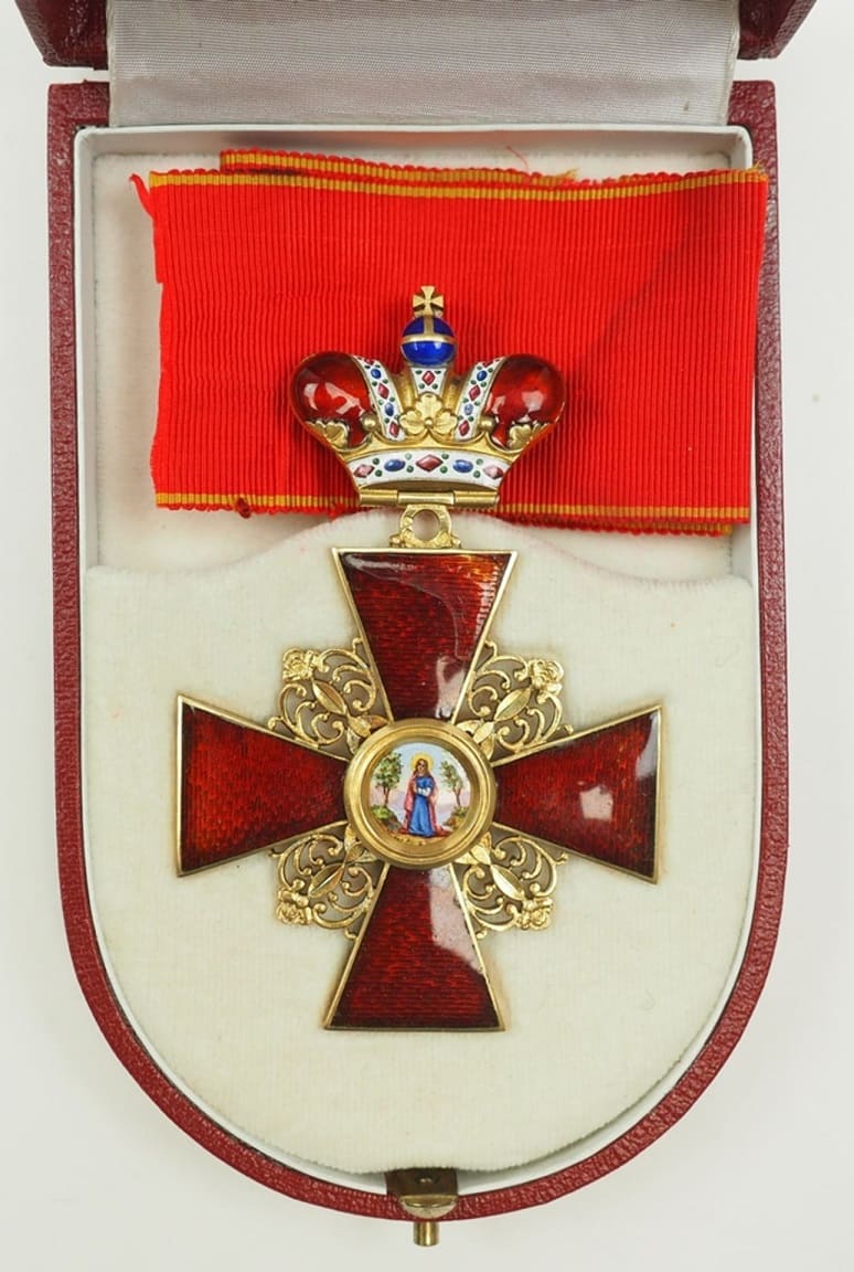 Cased 1st class cross with  Imperial Crown made by Rothe.jpg
