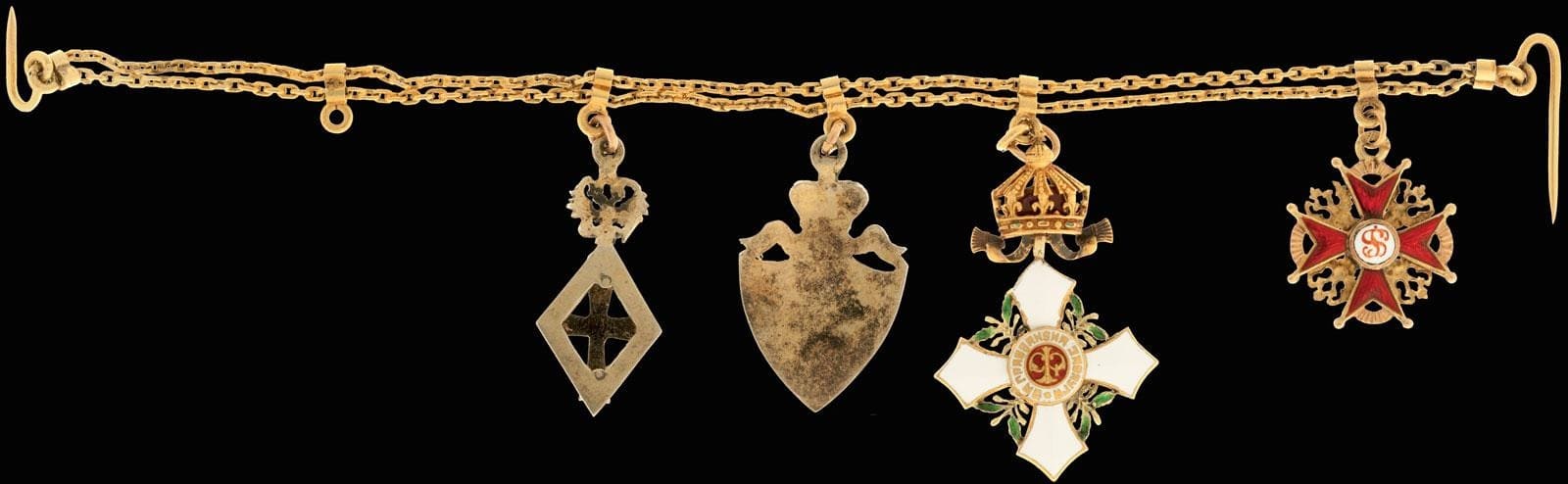 chain of  miniatures.jpg