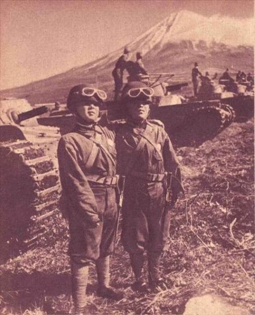九七式中戦車 チハ と少年戦車兵.jpg