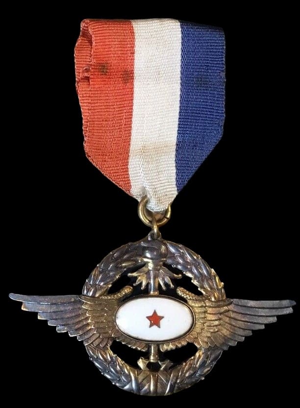 Chinese 5 star winged star medal number 3.jpg