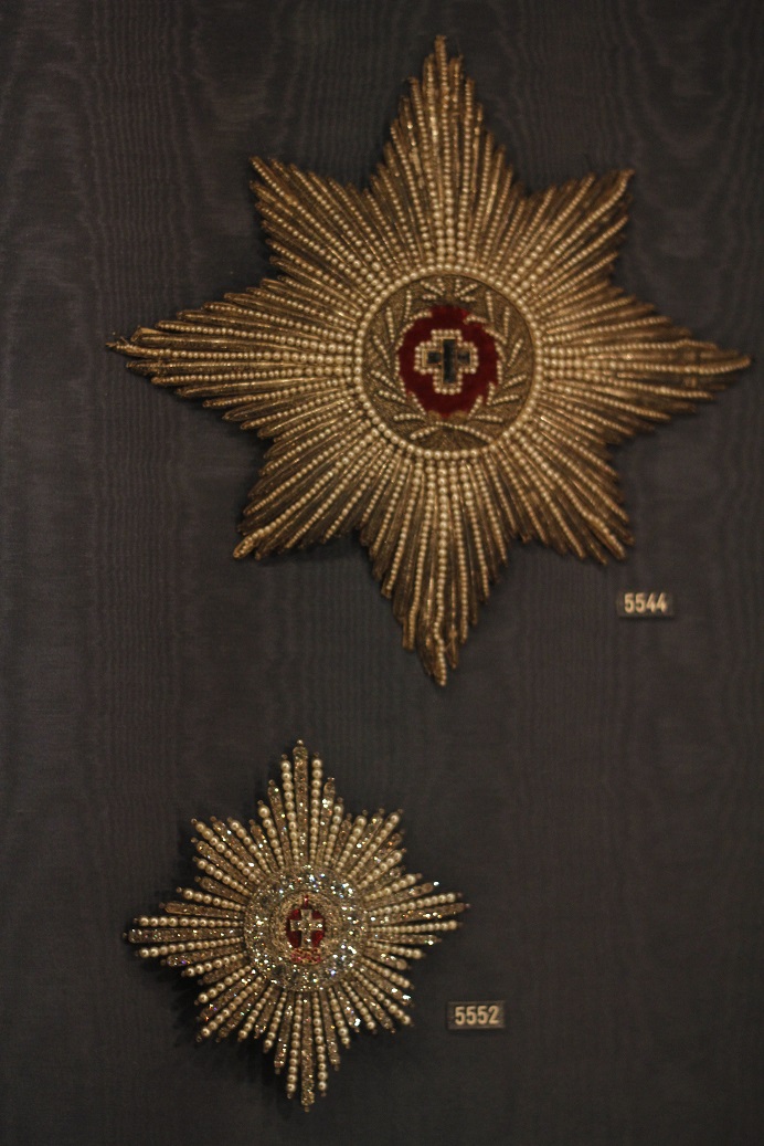 Christian V’s Star of the Order of  the Elephant with Pearls.jpg