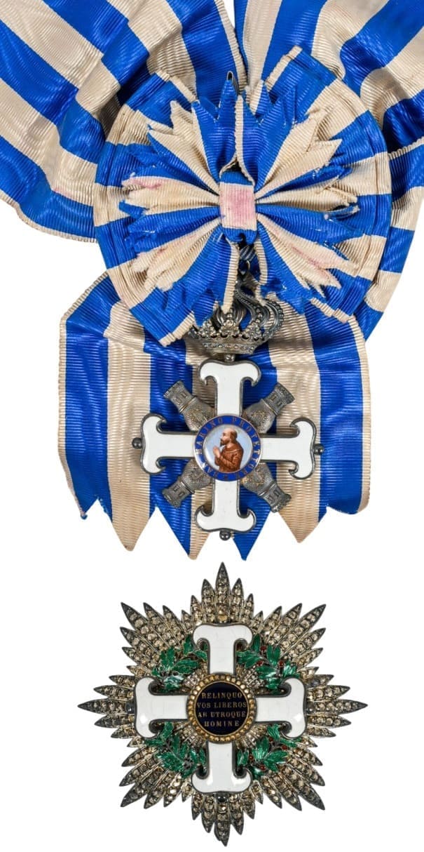 Civil and Military Equestrian Order  of Saint Marinus made by  Foyolle-Pouteau,  Paris.jpg