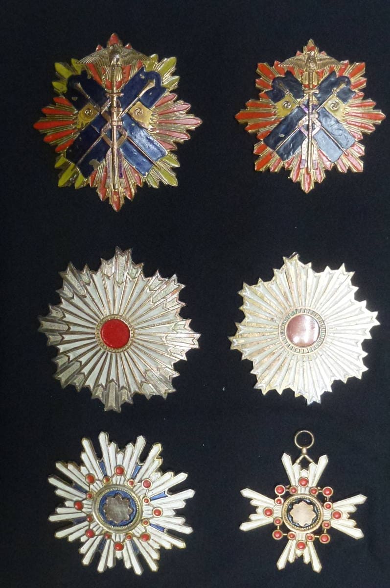 Classroom Demonstration Set of Japanese  Orders.jpg