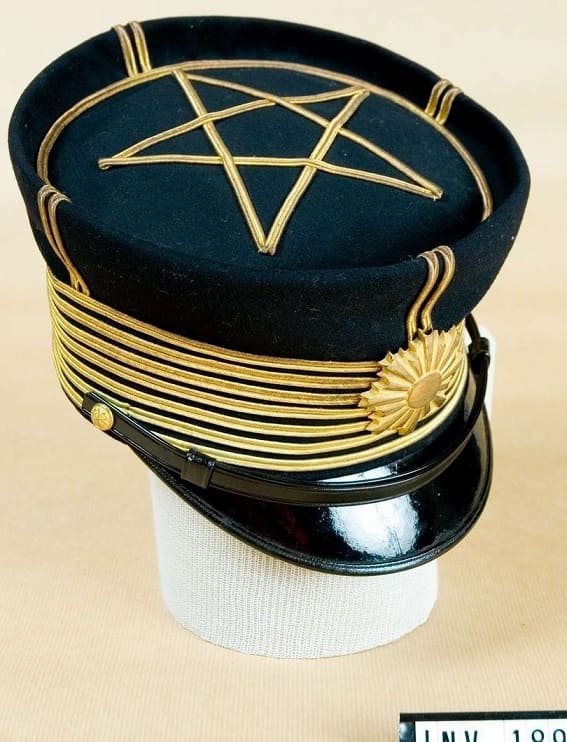 Colonel Onodera Makoto hat.jpg