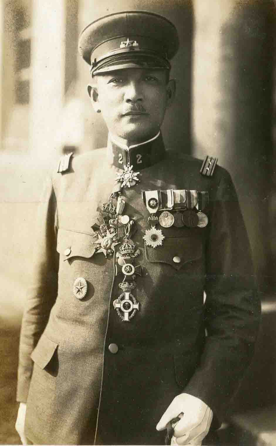 Colonel Tōji Yasui安井藤治.jpg