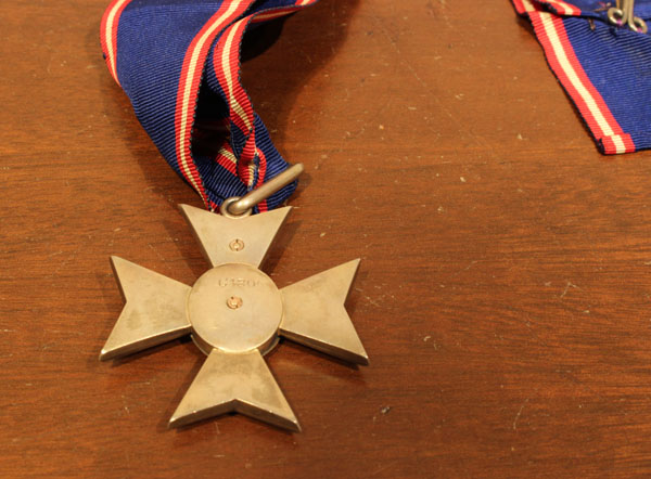 Commander  cross of Royal Victorian Order.jpg