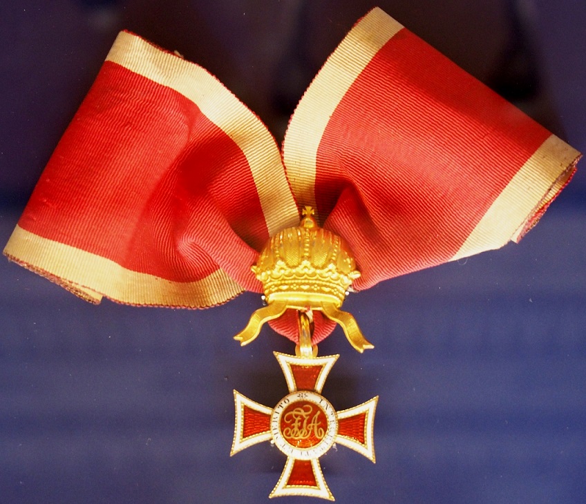 Commander's Cross of the Austrian Imperial Order of Leopold, awarded to Goethe by Emperor Franz I in 1815.jpg