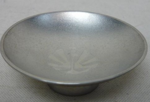 Commemorative Sake Cup of the Navy League.jpg