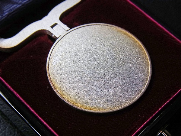 Dark   blue ribbon medal L2 - August 25, 2016.jpg